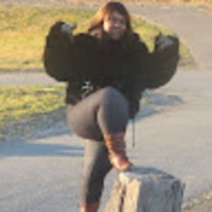 Meet your Posher, Tonia